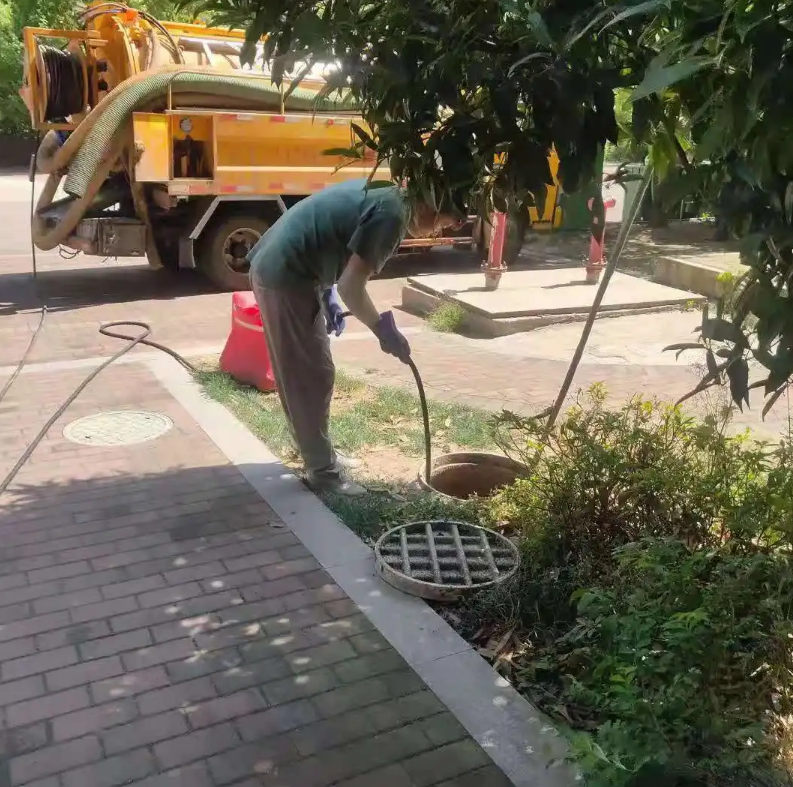 乌烈镇市政排污管道清淤疏通——专业团队，让您全程省心！